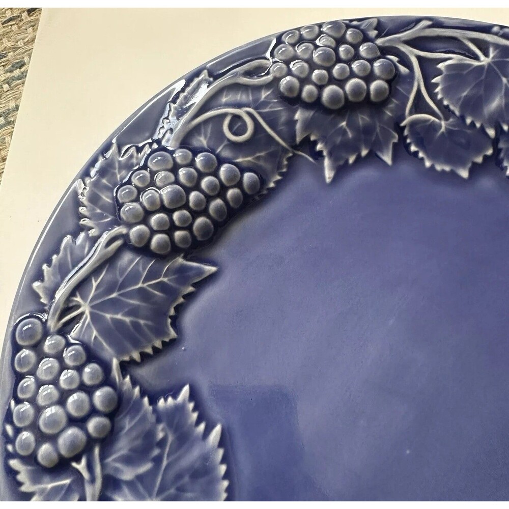 Set Of 2 Bordallo Pinheiro Cobalt Blue Grapes, Vine, Leaves 9.4” Luncheon Plates - Picture 9 of 15
